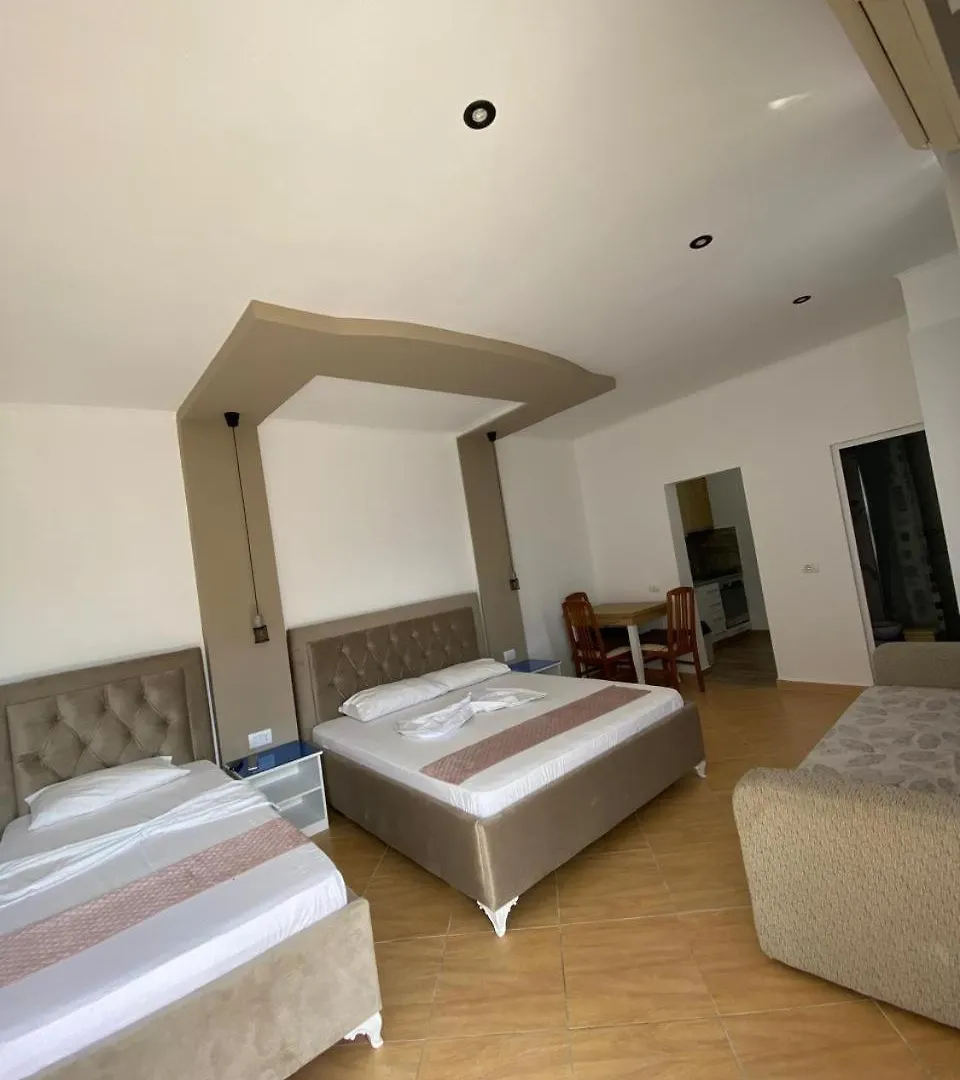 Vila Floban & Mirdar Koshi Sarande Apartment