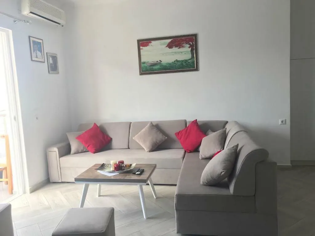 Vila Floban & Mirdar Koshi Sarandë
