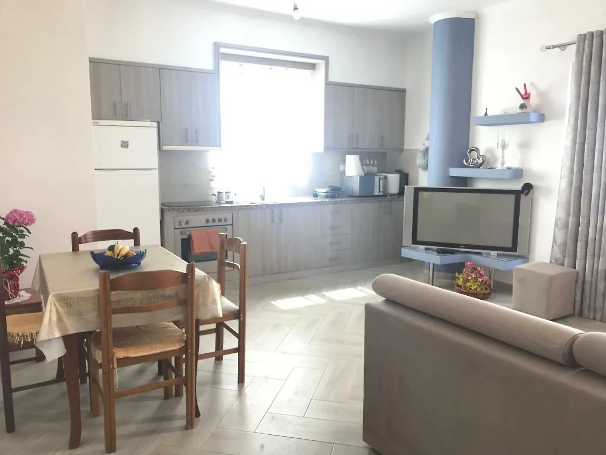 Vila Floban & Mirdar Koshi Sarandë アルバニア
