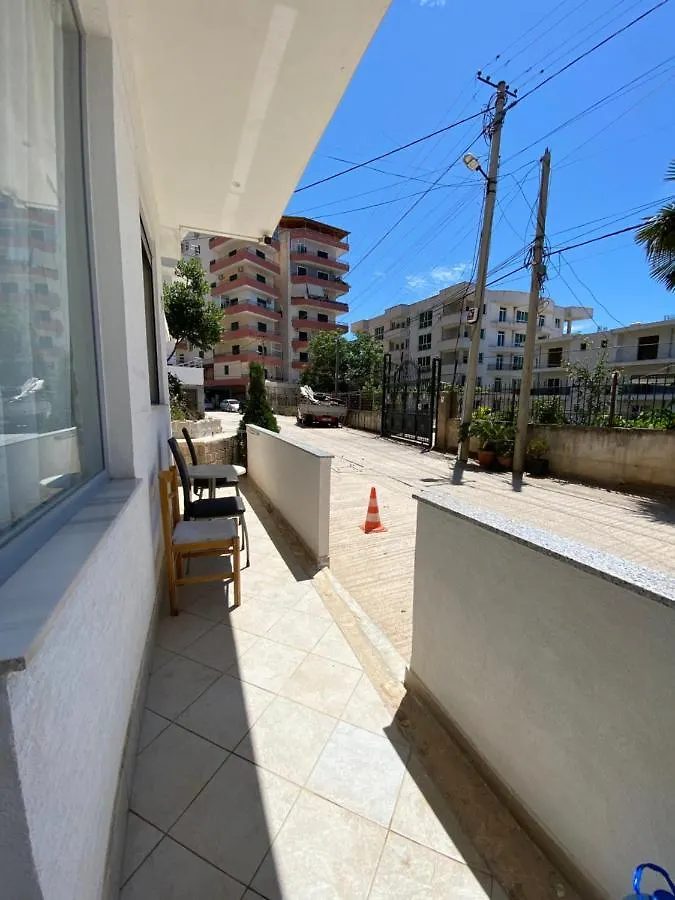 Vila Floban & Mirdar Koshi Sarande Apartment
