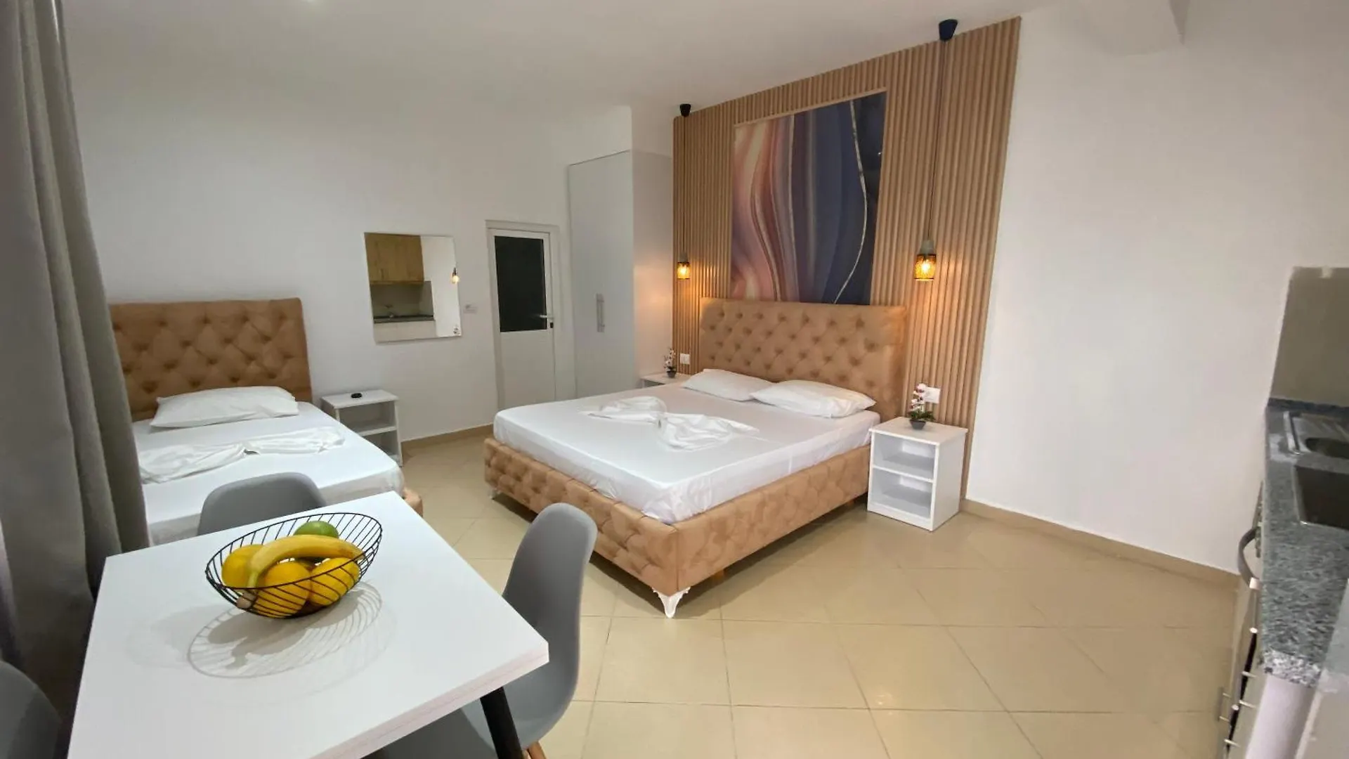 Vila Floban & Mirdar Koshi Sarande Apartment